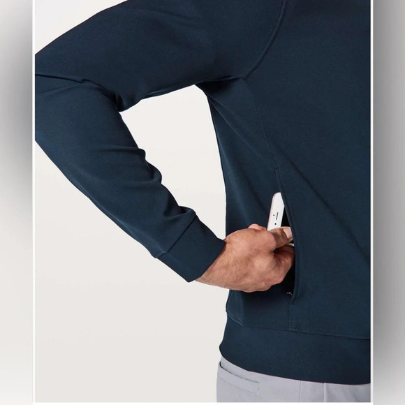Lululemon men"s Sojourn Jacket
True Navy (First Release) - Picture 4 of 10
